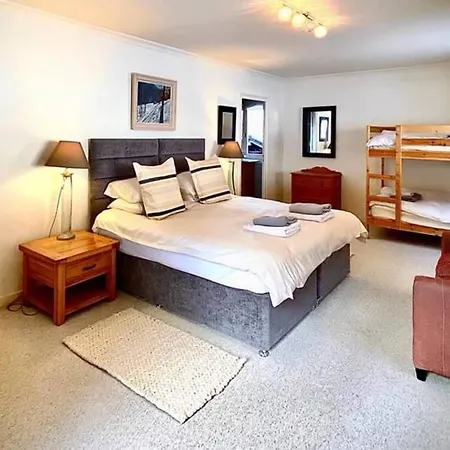 The Nest Chalet
